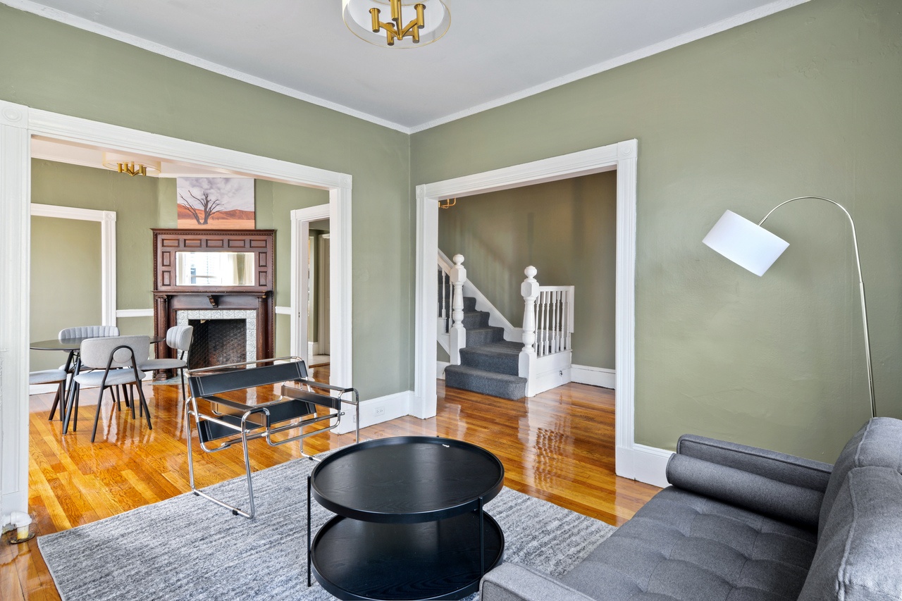 a room in Allston photo 5