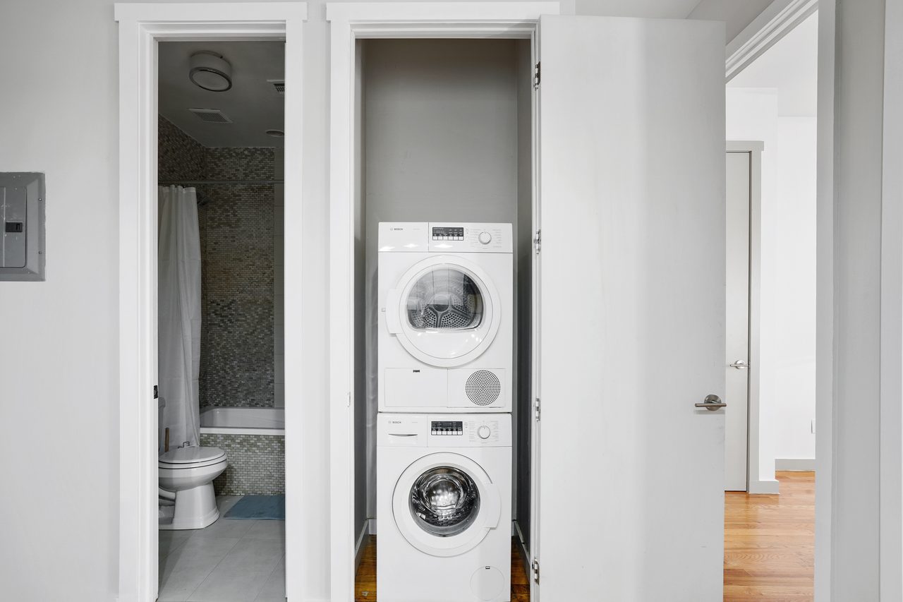 a room in Bedford-Stuyvesant photo 8