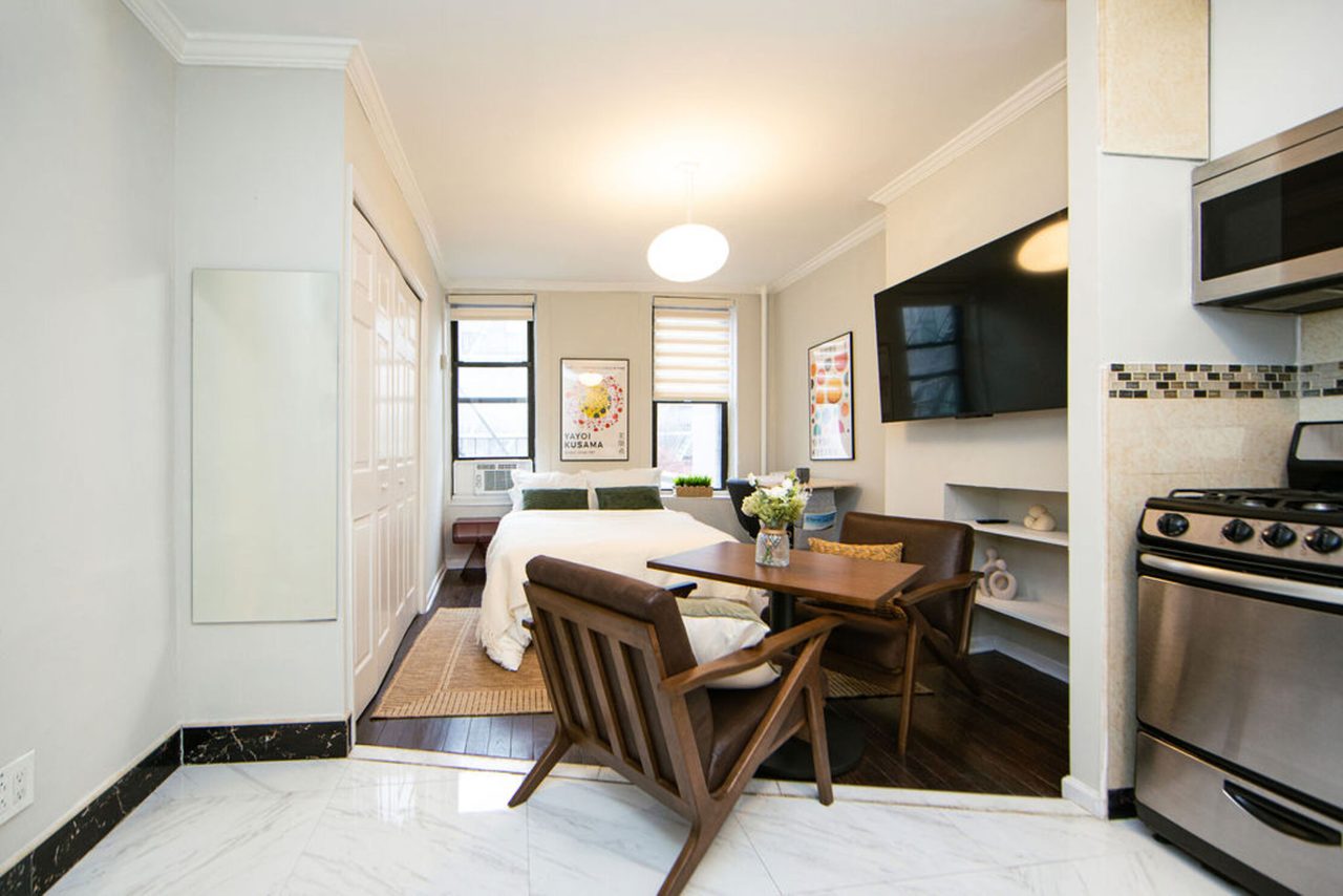 a room in East Village photo 3