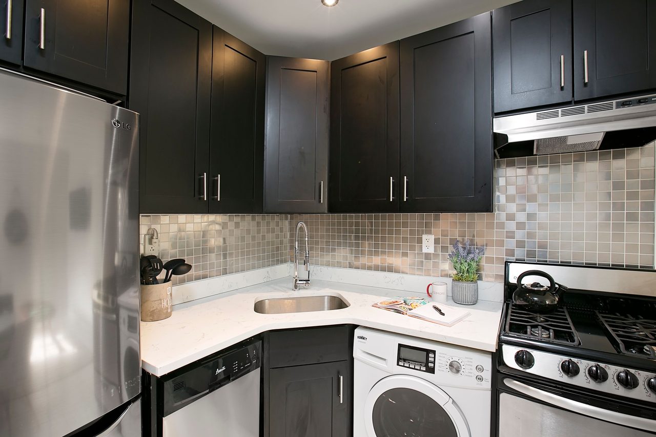 a room in Morningside Heights photo 5