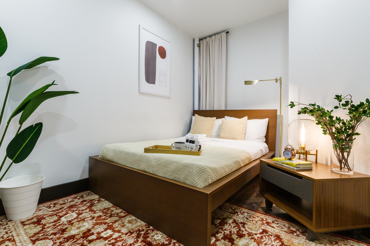 a room in Morningside Heights photo 3