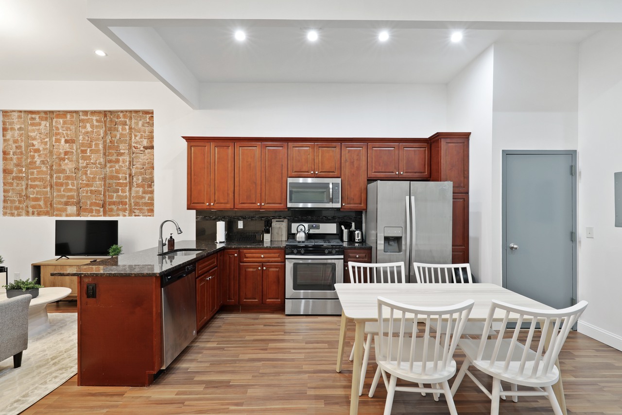 a room in Bushwick photo 5