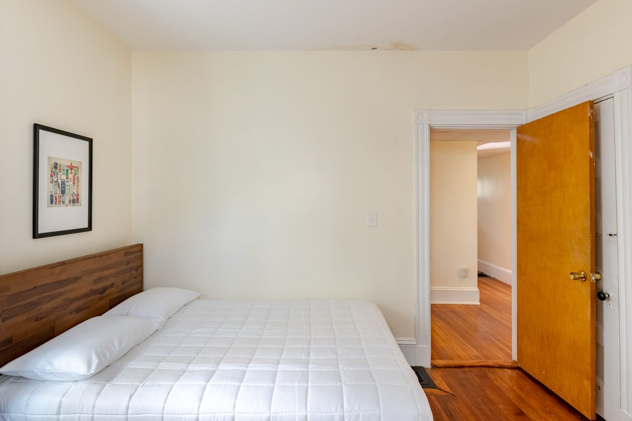 a room in Spring Hill photo 3