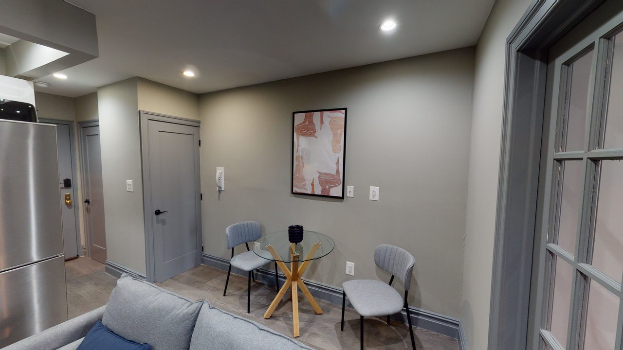 a room in East Village photo 5