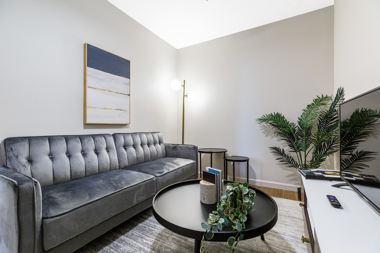a room in Lower East Side photo 3