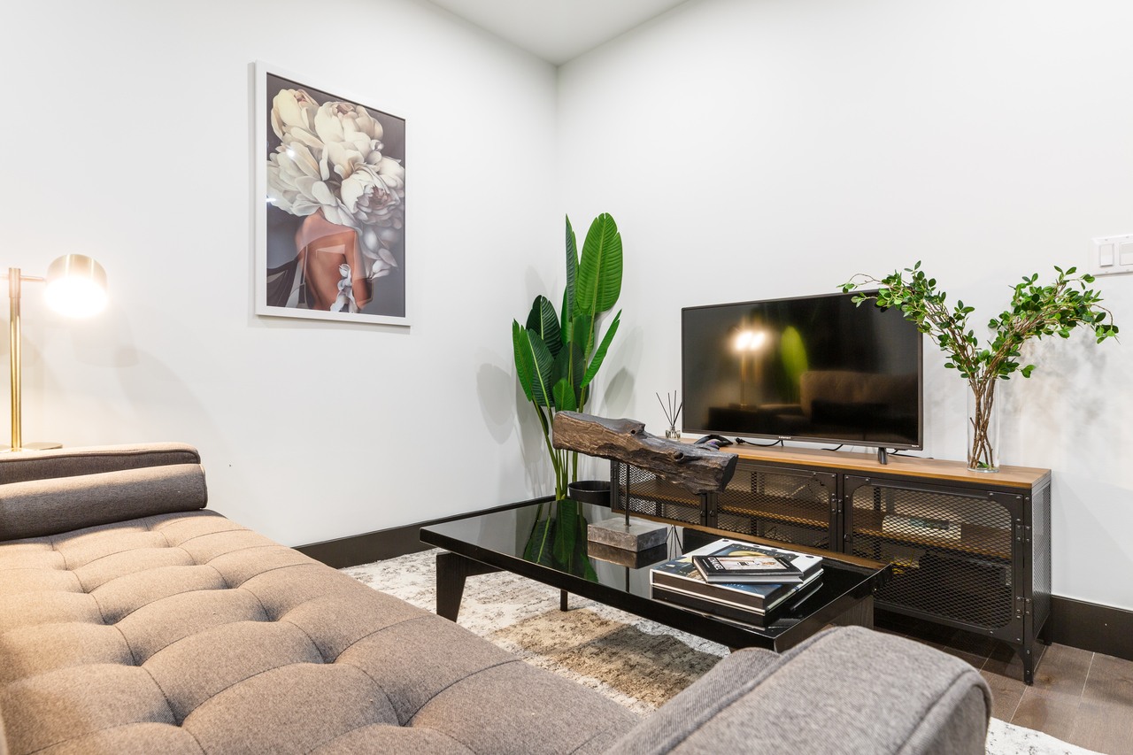 a room in Morningside Heights photo 6