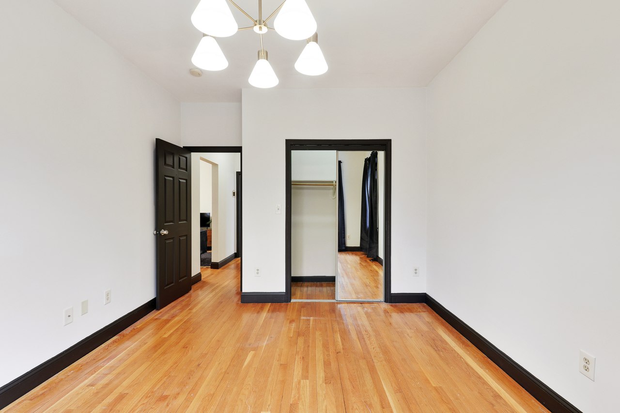 a room in Commonwealth photo 4