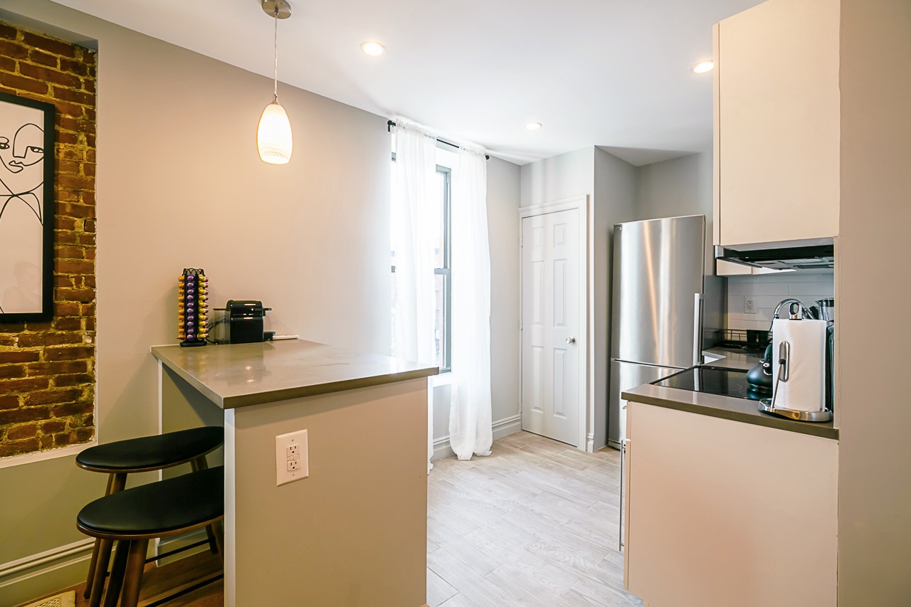 a room in Manhattan Valley photo 5