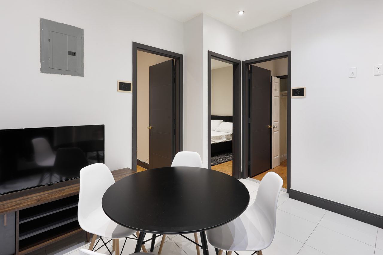 a room in Manhattanville photo 7