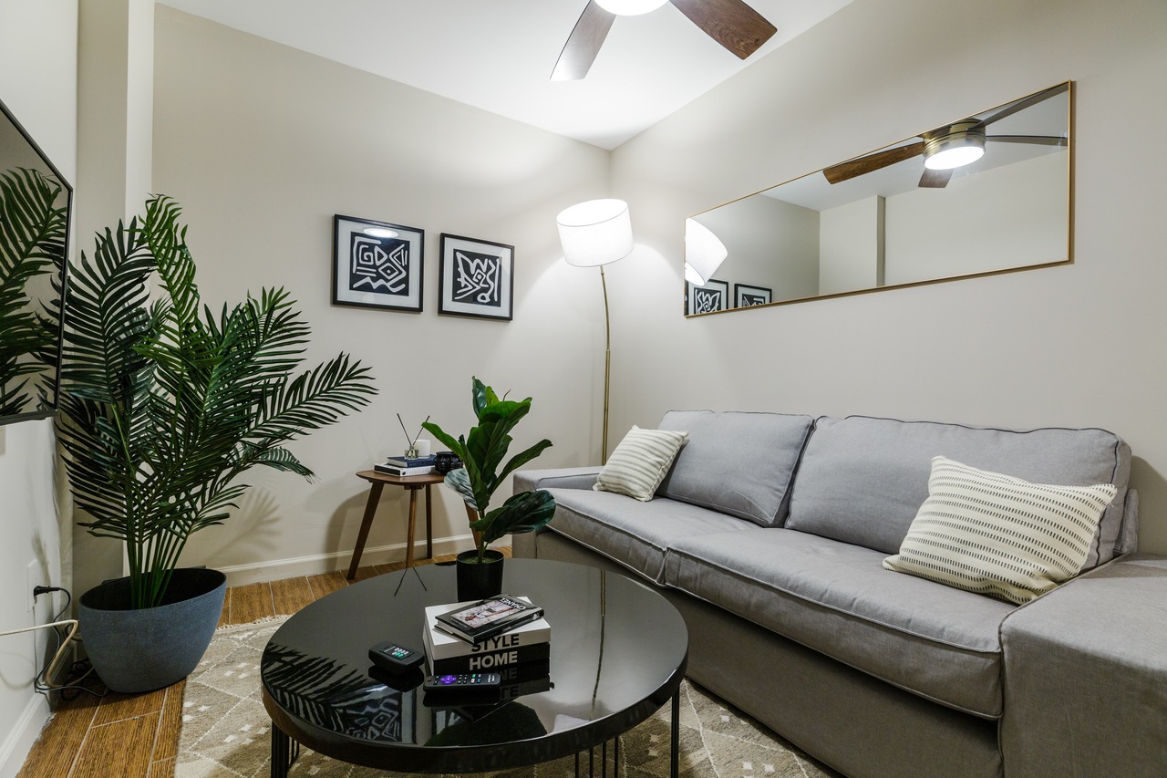 a room in Lower East Side photo 3