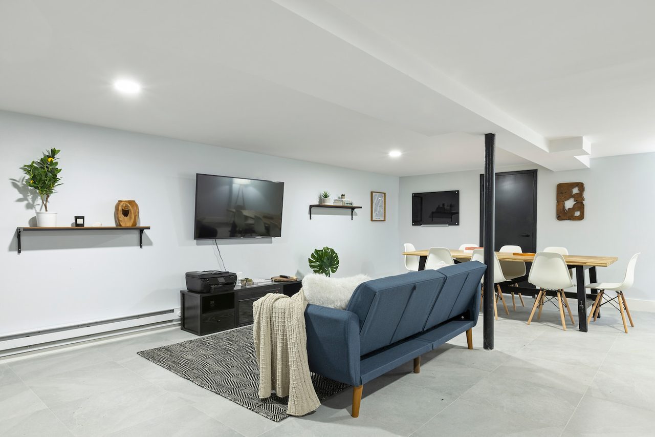 a room in Flatbush photo 2