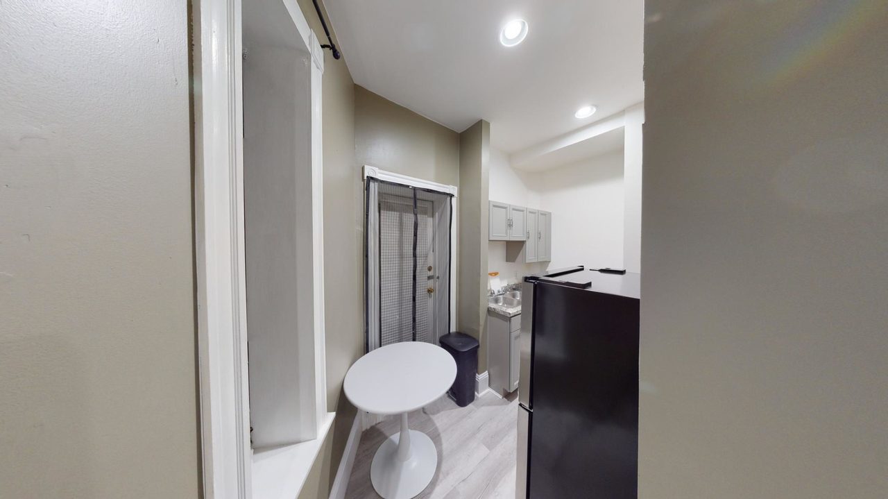 a room in Fenway–Kenmore photo 4
