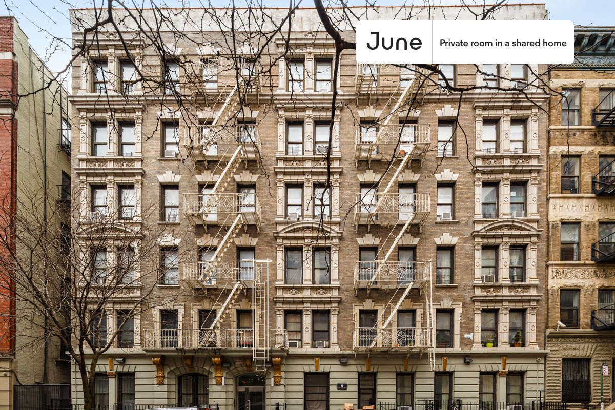 a room in Morningside Heights photo 7