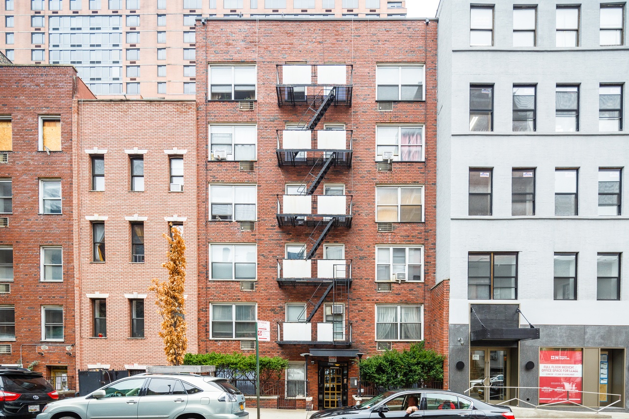 a room in Kips Bay photo 7