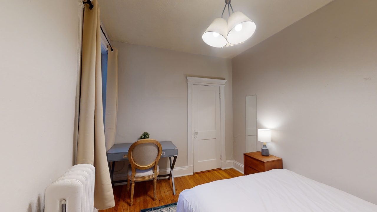 a room in Allston photo 5