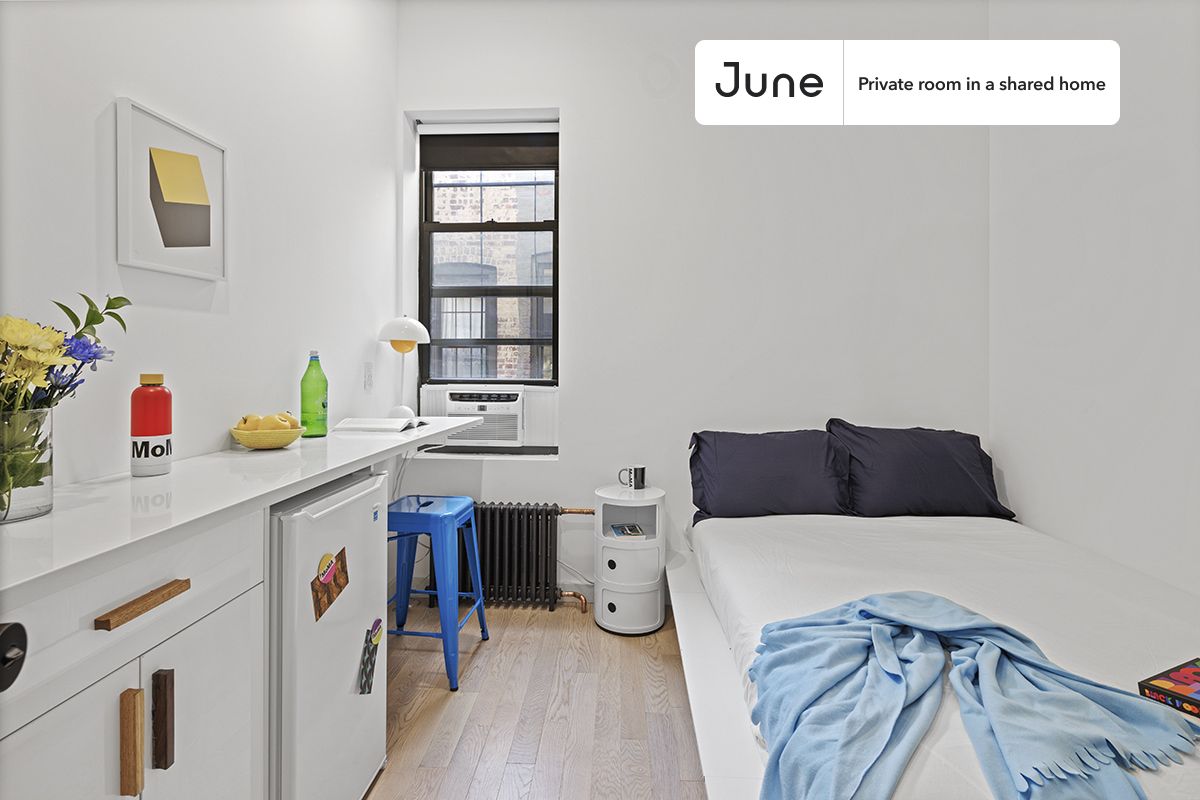 a room in Ridgewood photo 2