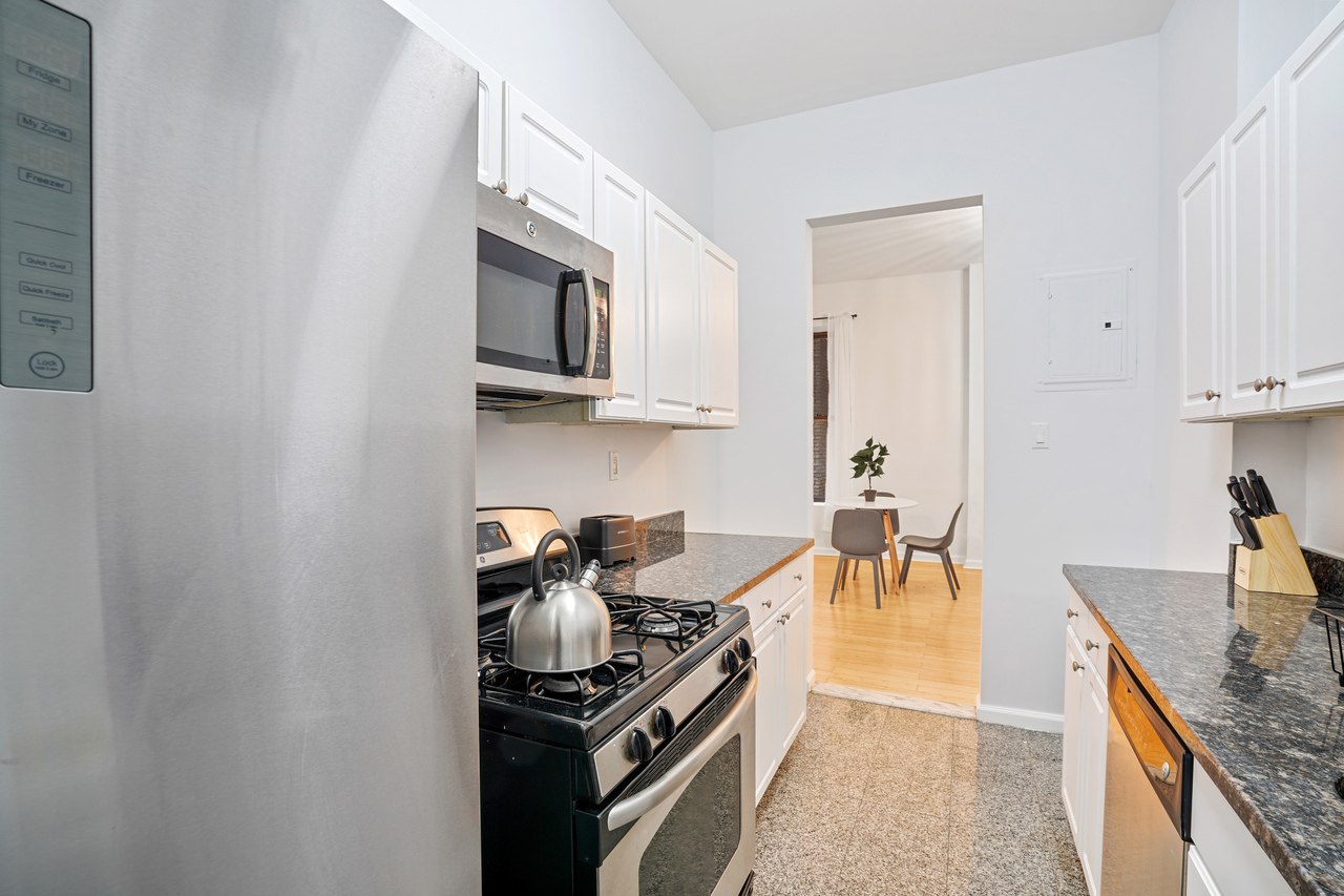 a room in Harlem photo 5