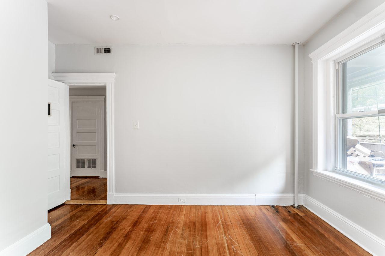 a room in Brookline Village photo 5
