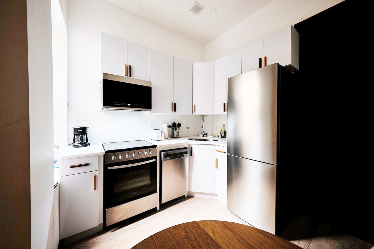 a room in Ridgewood photo 6