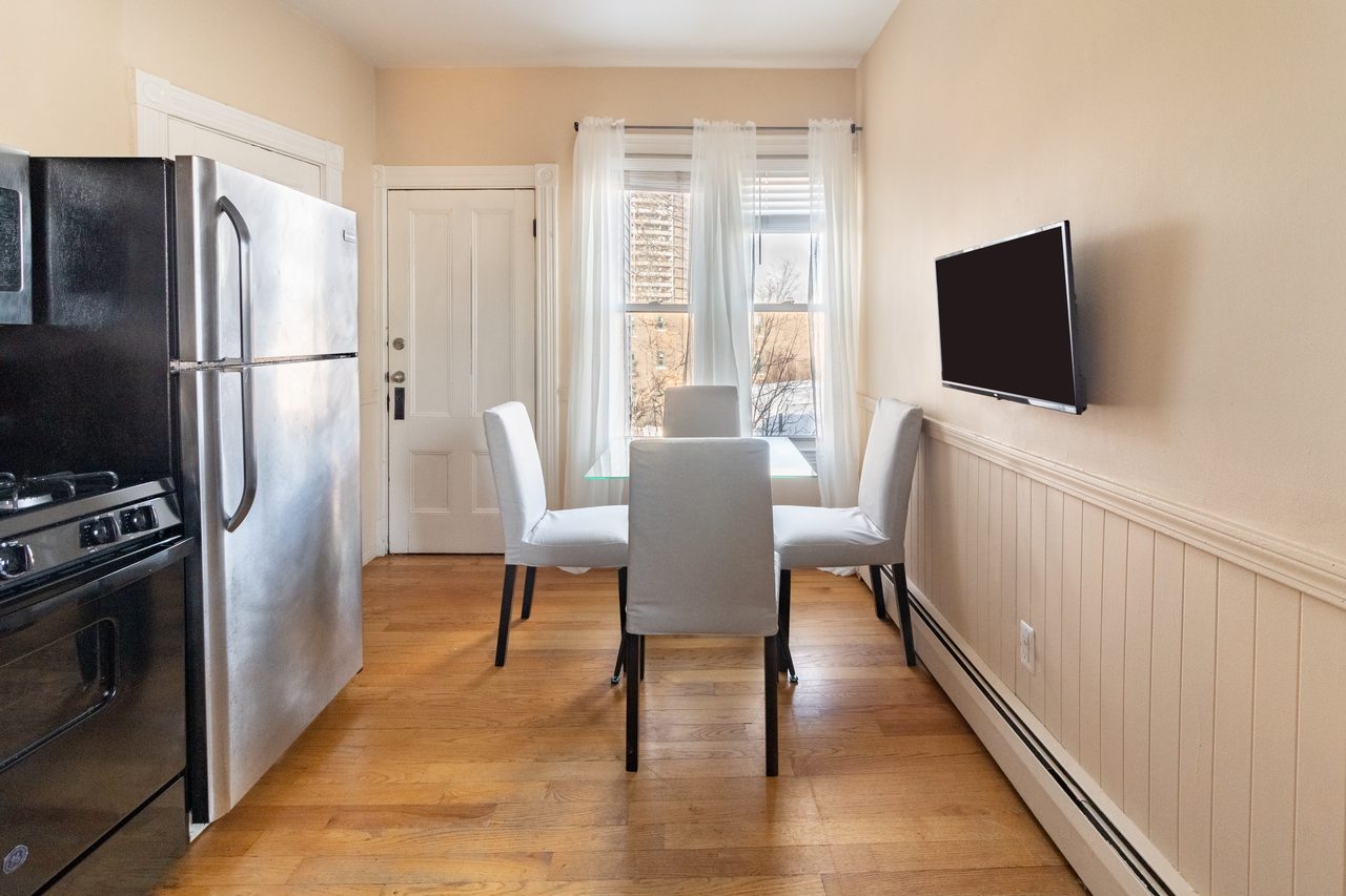 a room in Jamaica Plain photo 5