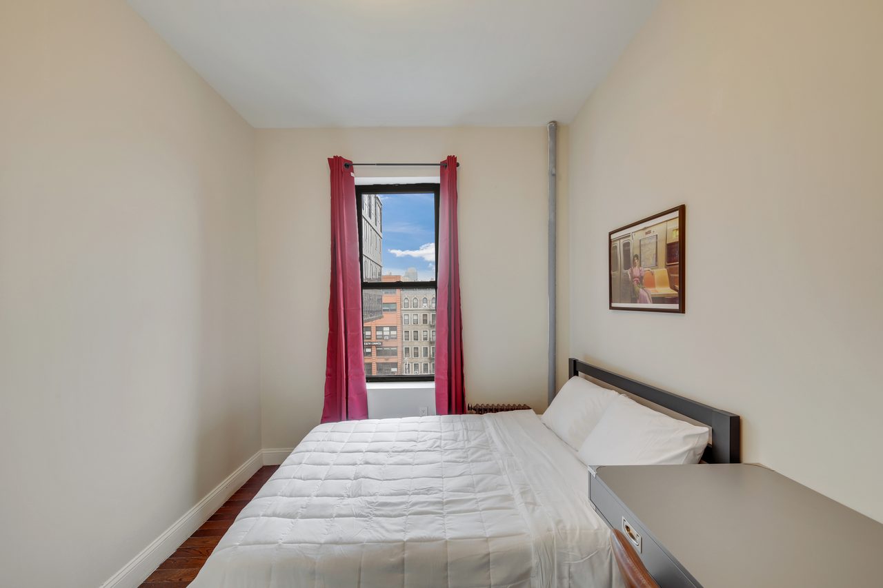 a room in Harlem photo 2