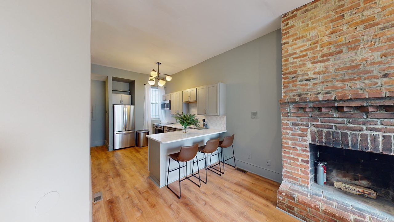a room in Northwest Washington photo 5