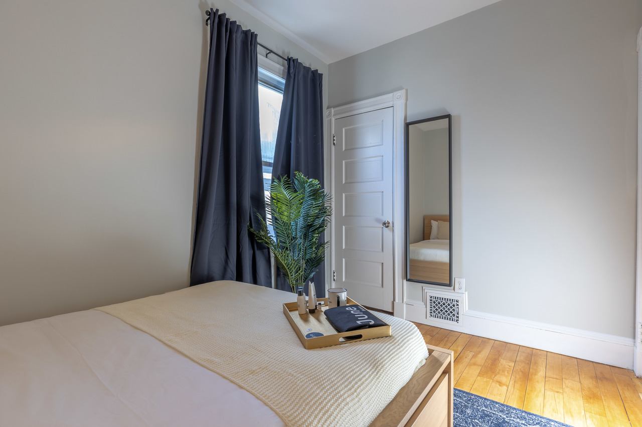 a room in Dorchester photo 2
