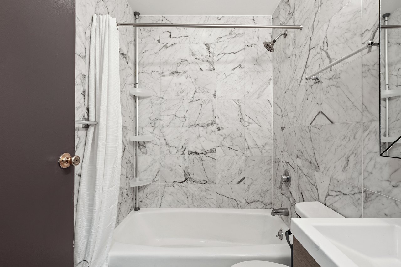 a room in Upper East Side photo 4