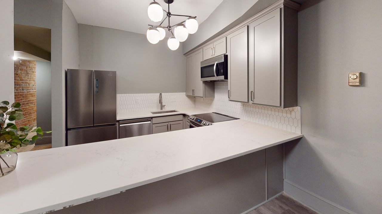 a room in Northwest Washington photo 9