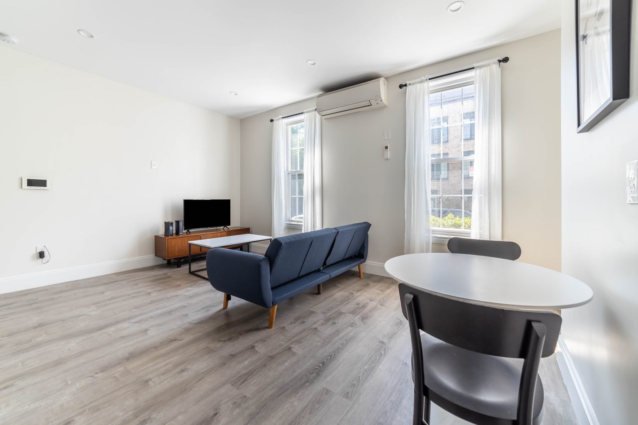 a room in Greenpoint photo 7