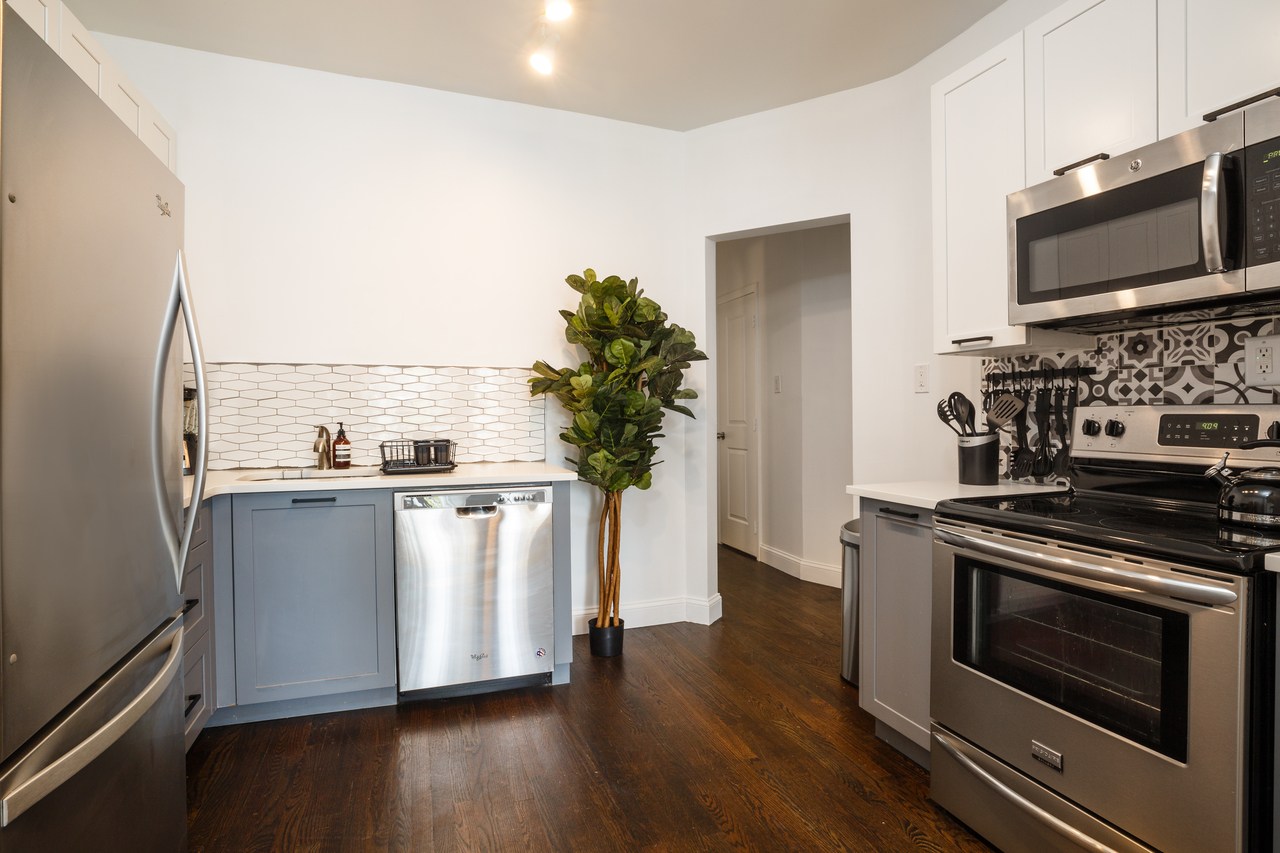 a room in Crown Heights photo 4