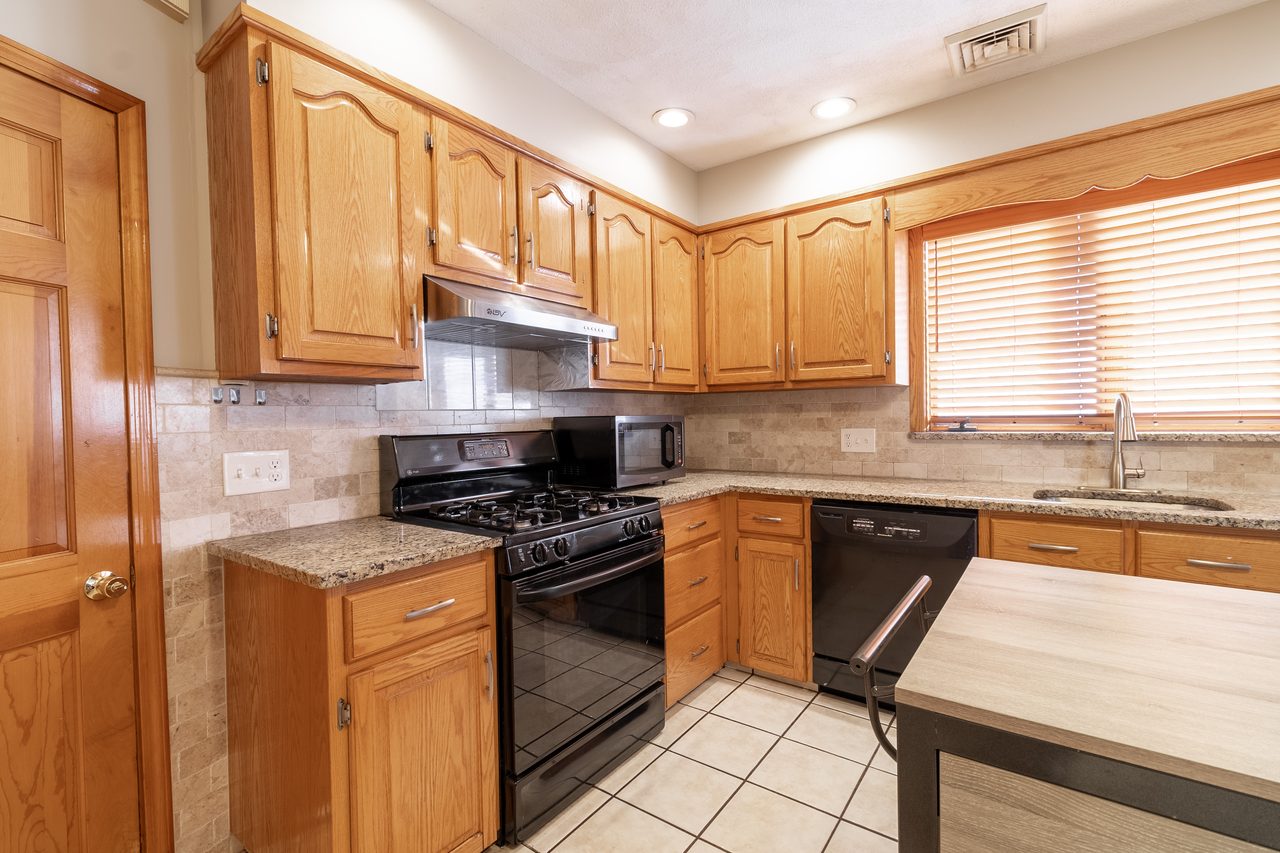 a room in West Medford photo 8