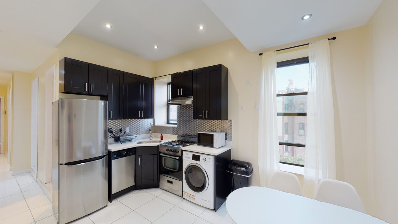 a room in Upper West Side photo 3