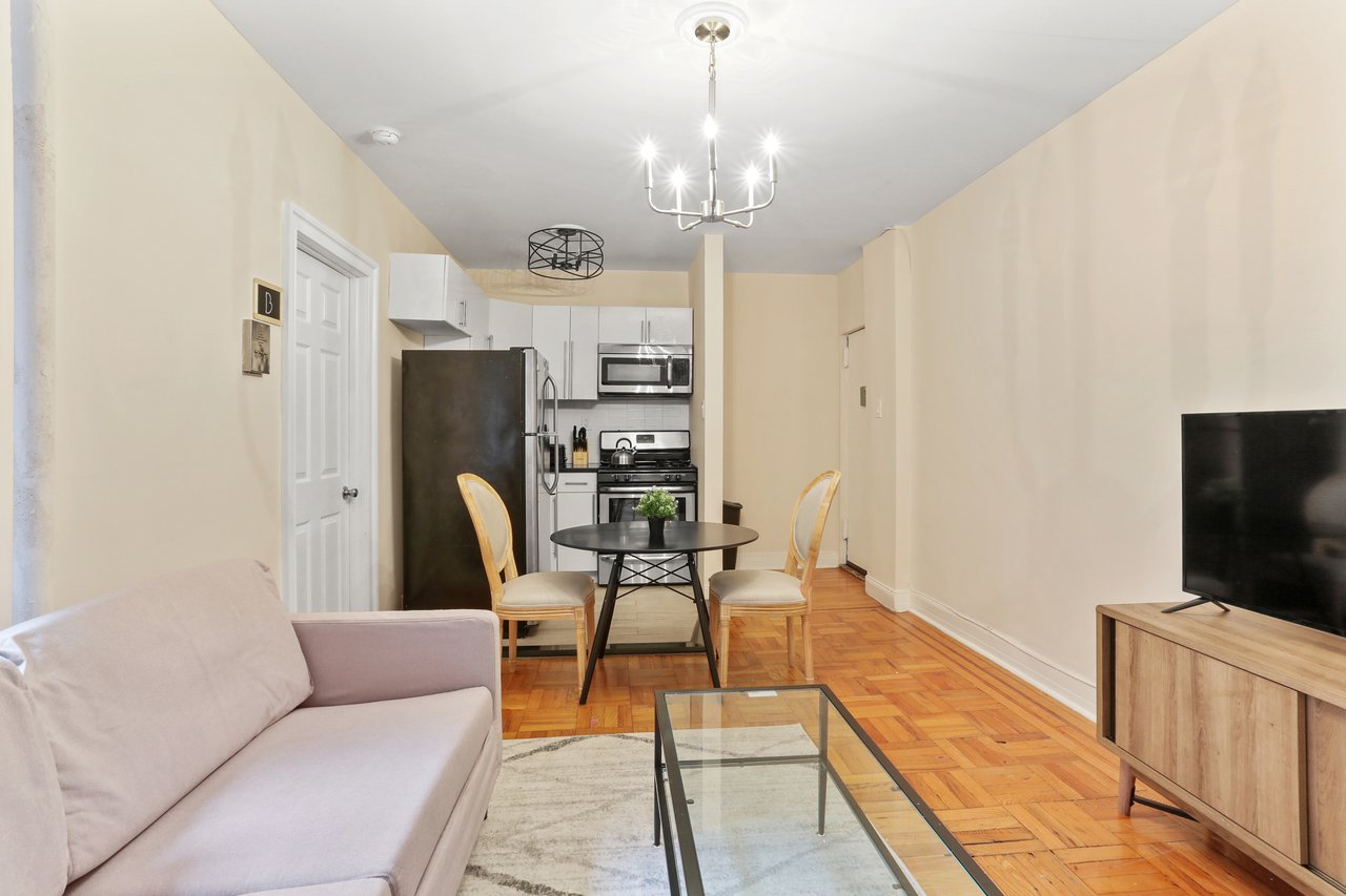 a room in East Harlem photo 5