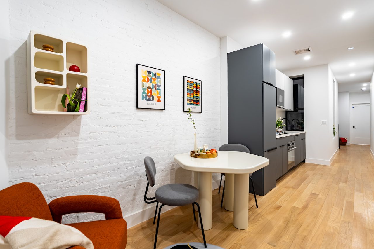 a room in Morningside Heights photo 5