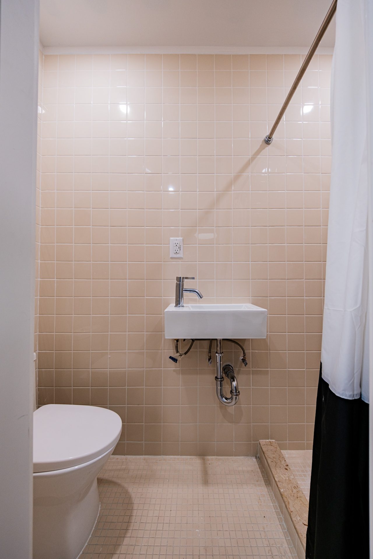 a room in Flatbush photo 4