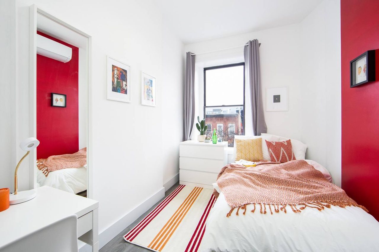 a room in Fort Greene photo 2