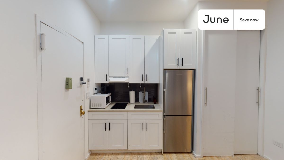 a room in Upper West Side photo 5