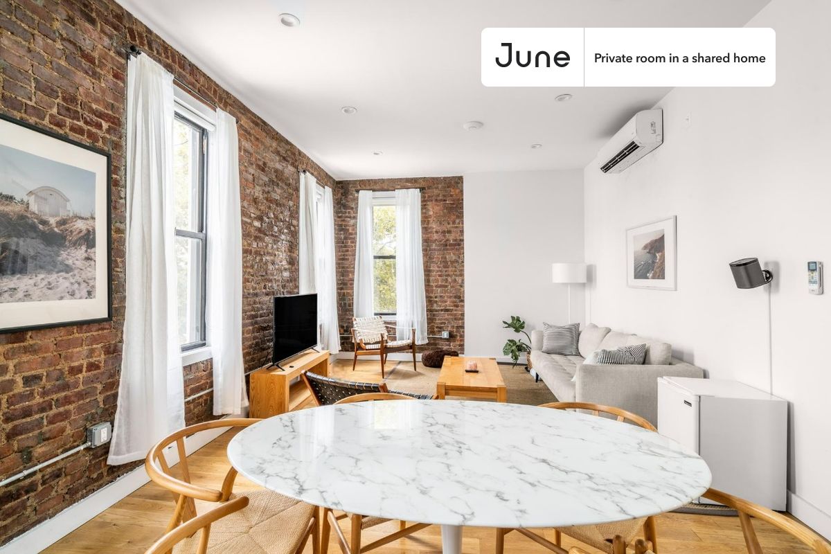 a room in Ridgewood photo 9