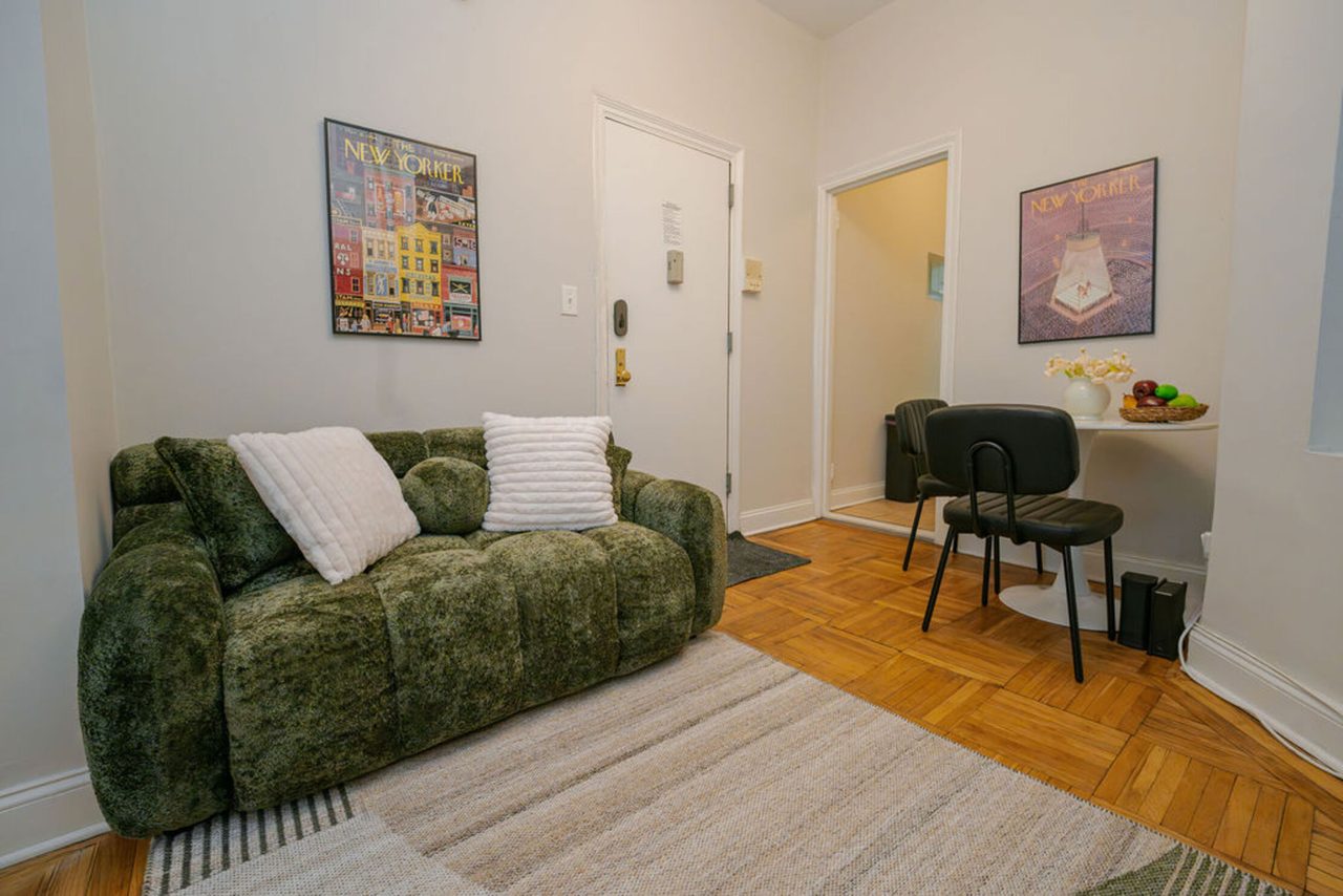 a room in East Village photo 4