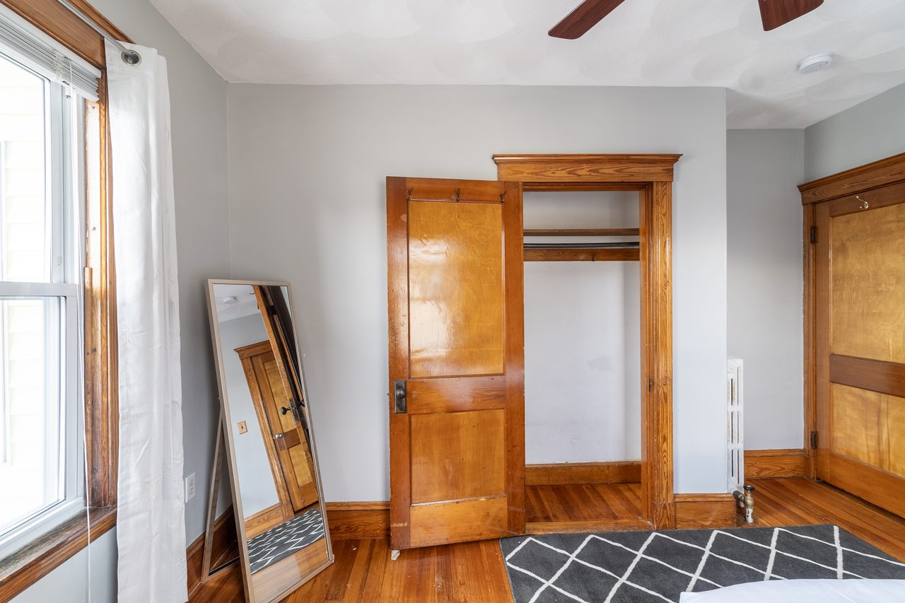 a room in West Medford photo 4