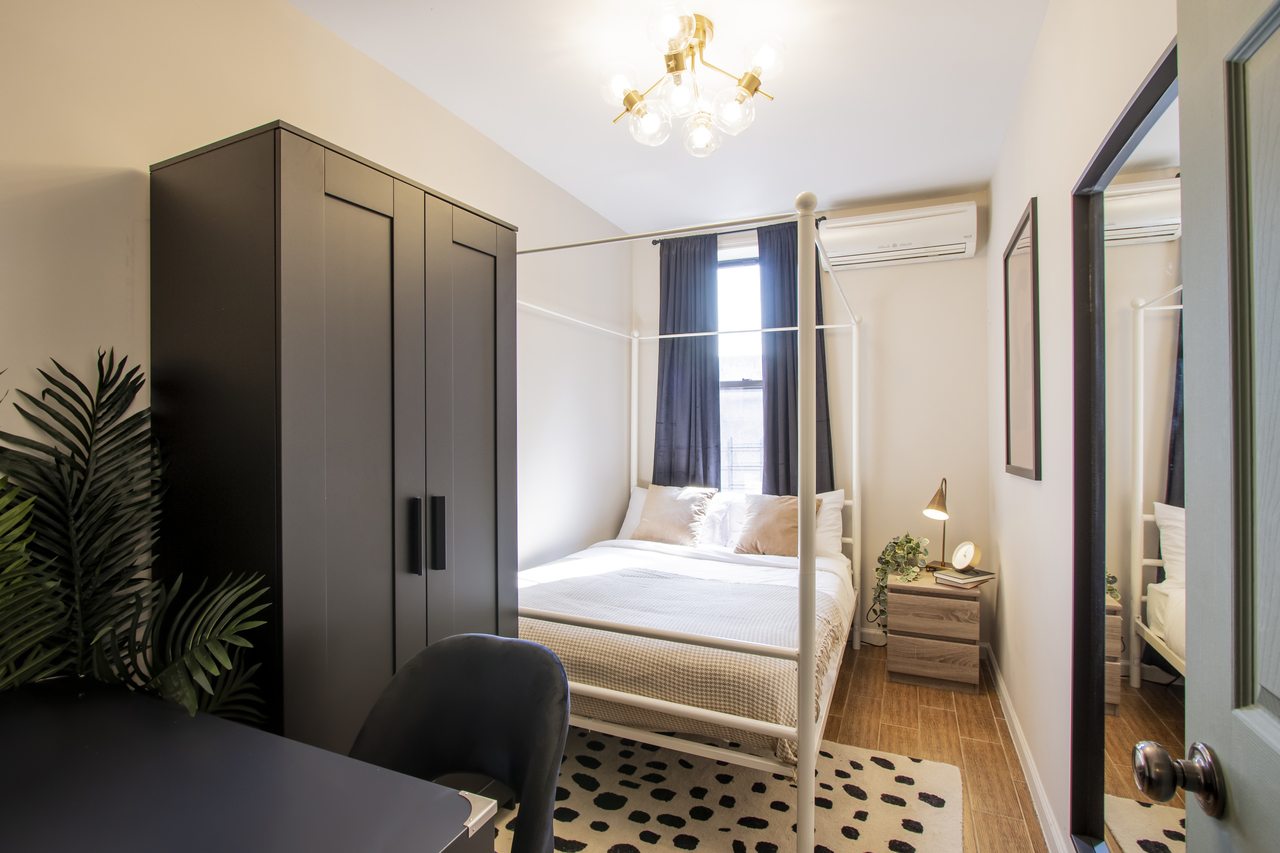 a room in Lower East Side