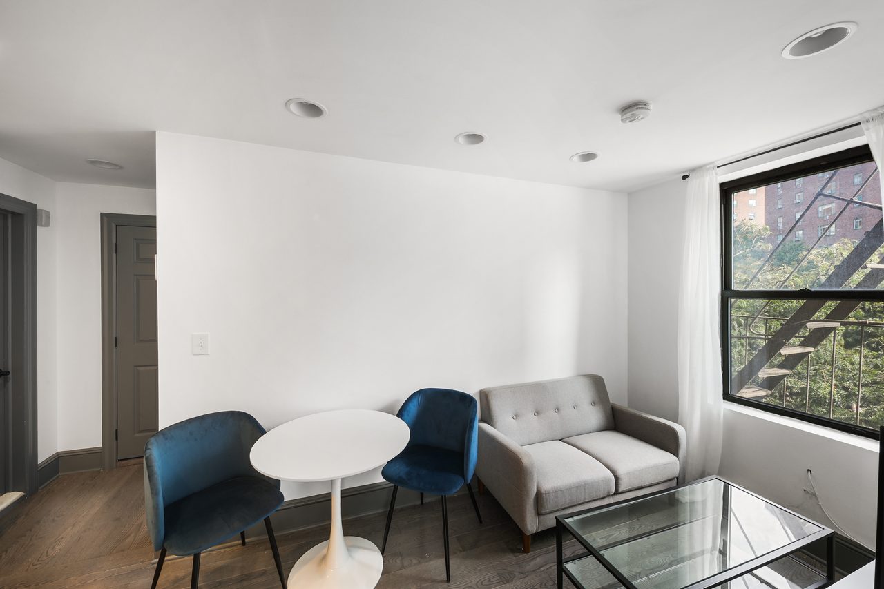 a room in Flatiron District photo 7