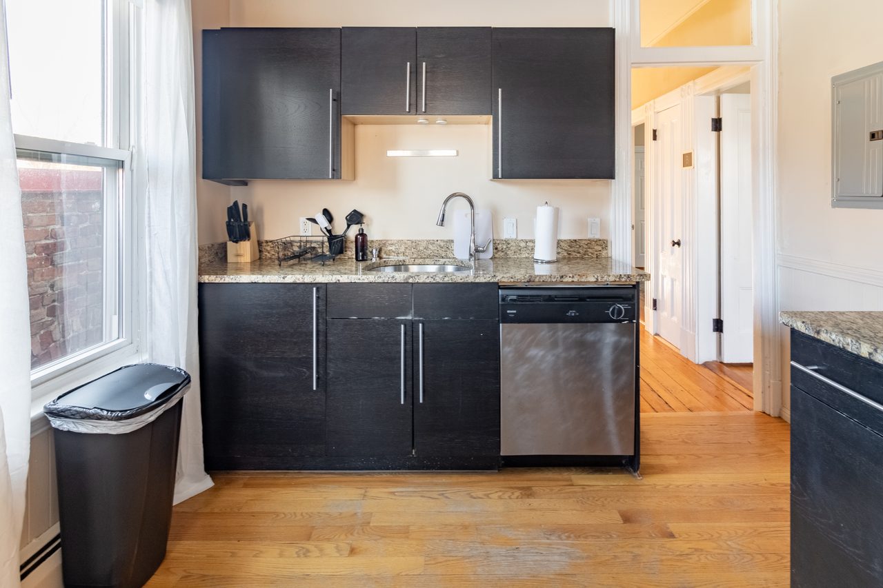 a room in Jamaica Plain photo 4