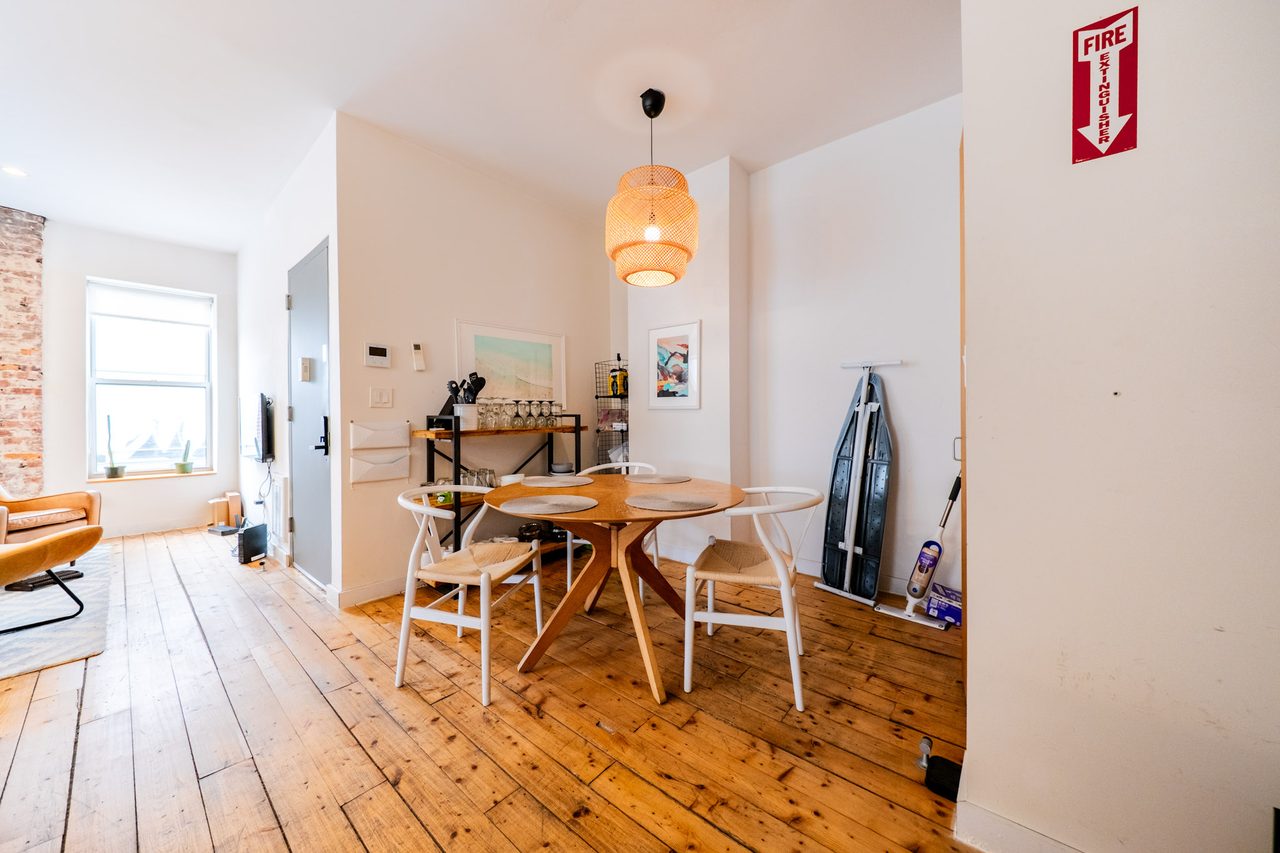 a room in Prospect Lefferts Gardens photo 5
