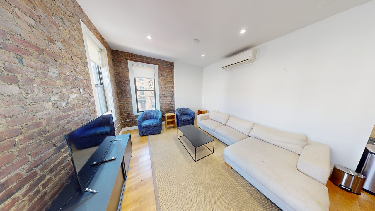 a room in Ridgewood photo 4