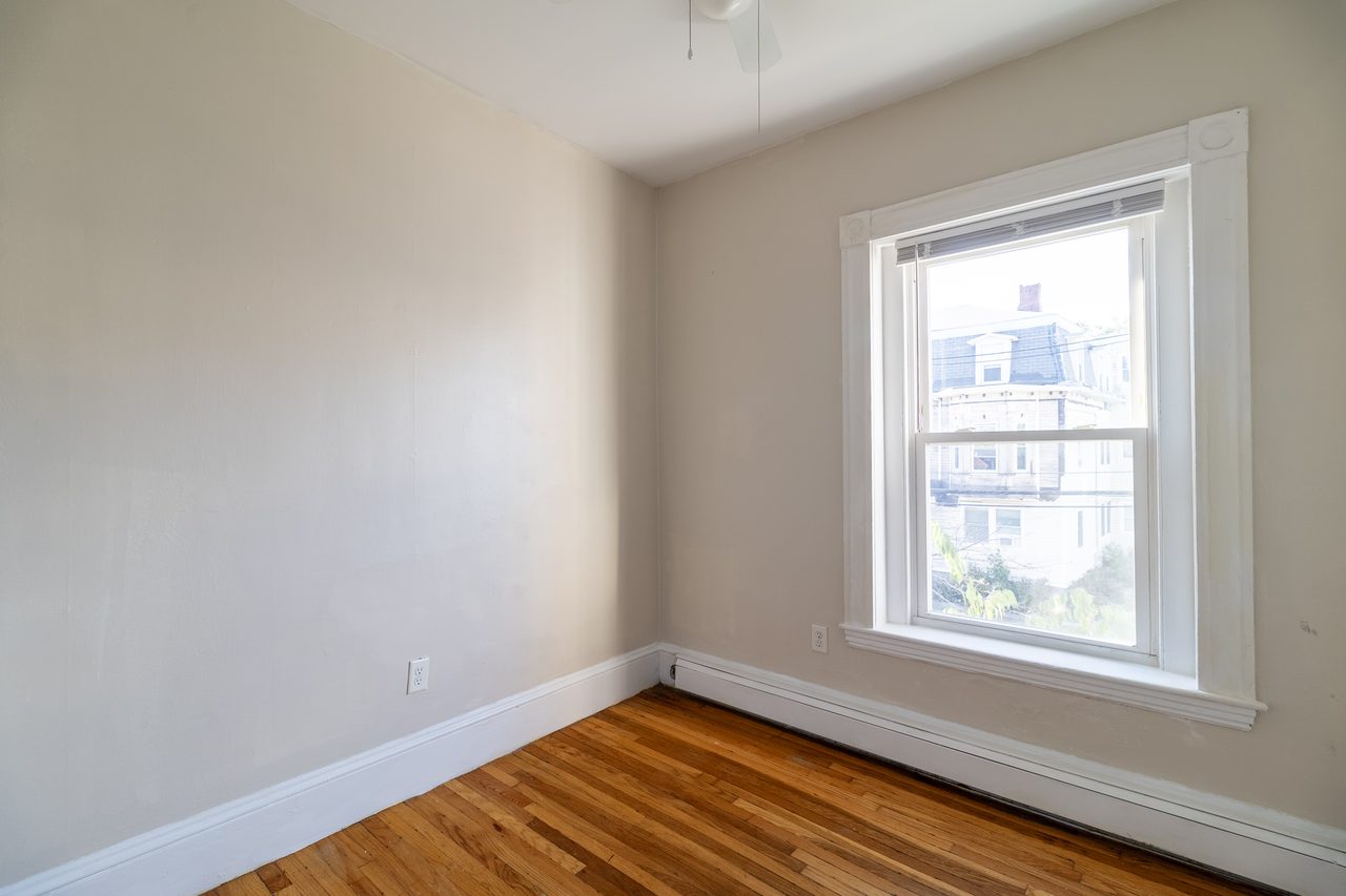 a room in Lower Allston photo 2