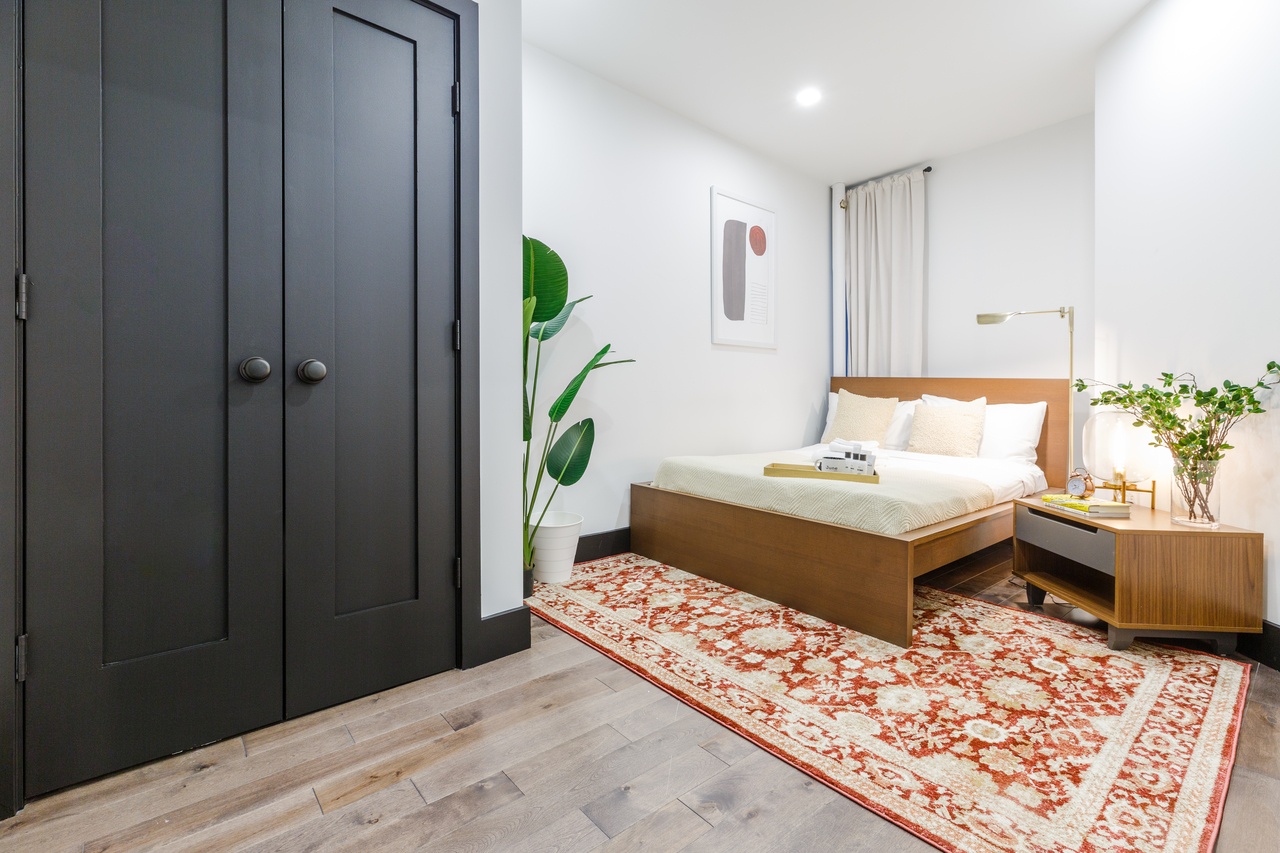 a room in Morningside Heights photo 2