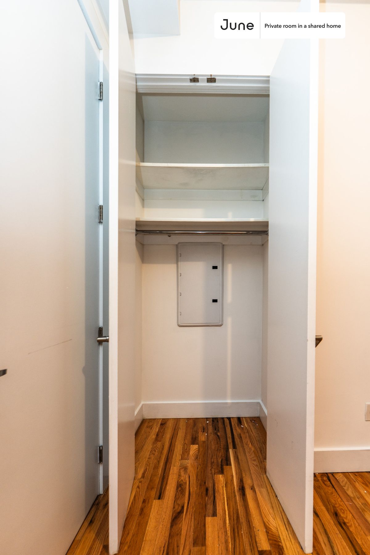 a room in Ocean Hill photo 3
