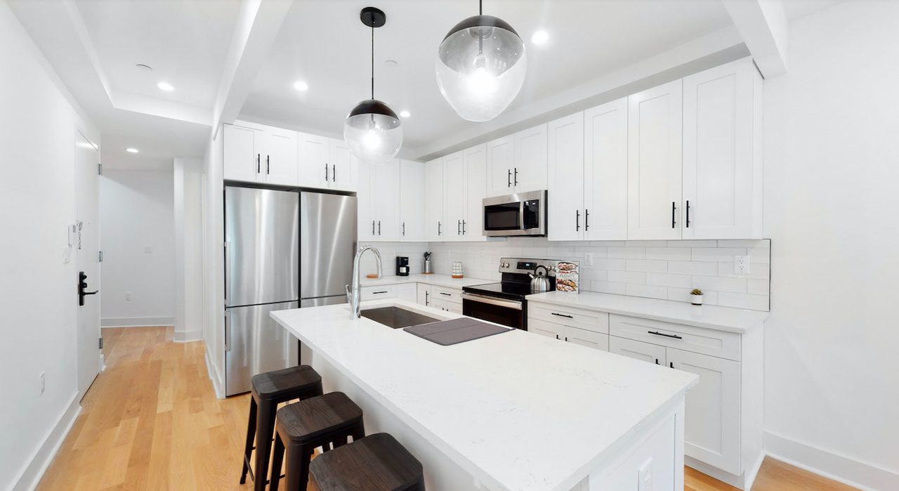 a room in Crown Heights photo 4